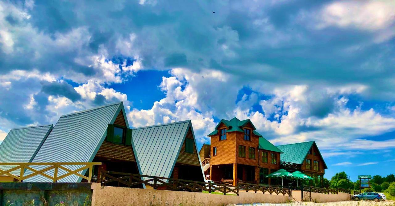 Apartmani I Restoran Sljeme ชาเบลียค ภายนอก รูปภาพ