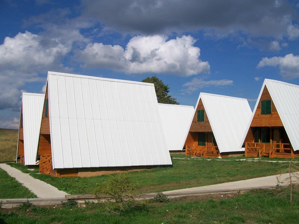 Apartmani I Restoran Sljeme ชาเบลียค ภายนอก รูปภาพ