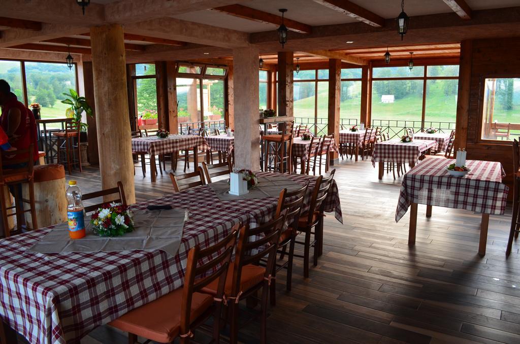 Apartmani I Restoran Sljeme ชาเบลียค ภายนอก รูปภาพ