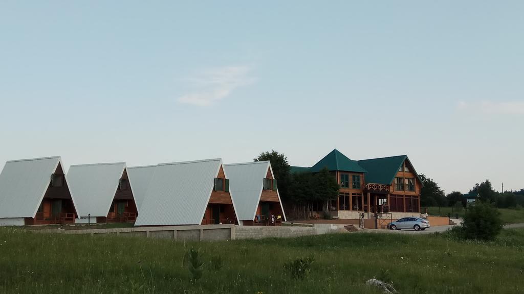 Apartmani I Restoran Sljeme ชาเบลียค ภายนอก รูปภาพ
