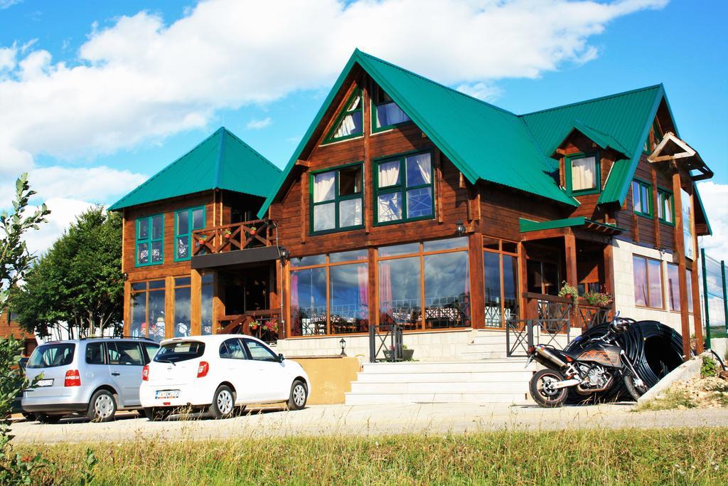 Apartmani I Restoran Sljeme ชาเบลียค ภายนอก รูปภาพ
